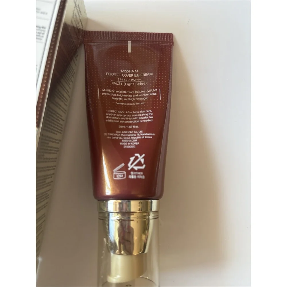 M Perfect Cover BB Cream No 21 light  Beige SPF 42 PA+++ 0.67 Oz./ 20 ml